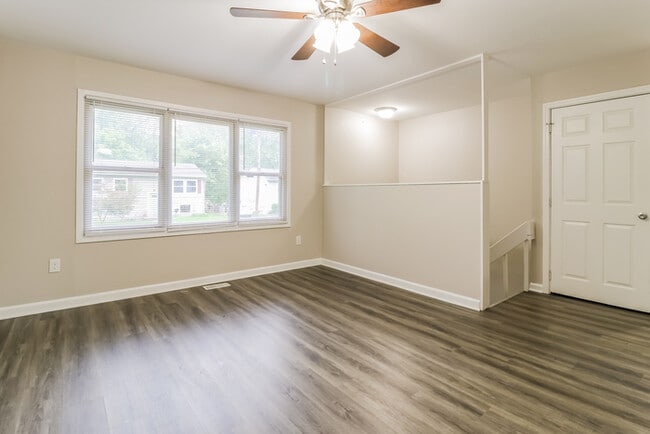 Photo - 2470 Berthbrook Dr