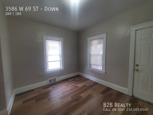 Photo - 3586 W 69th St Unidad Down