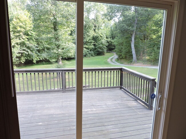 Photo - 3159 Earlysville Rd