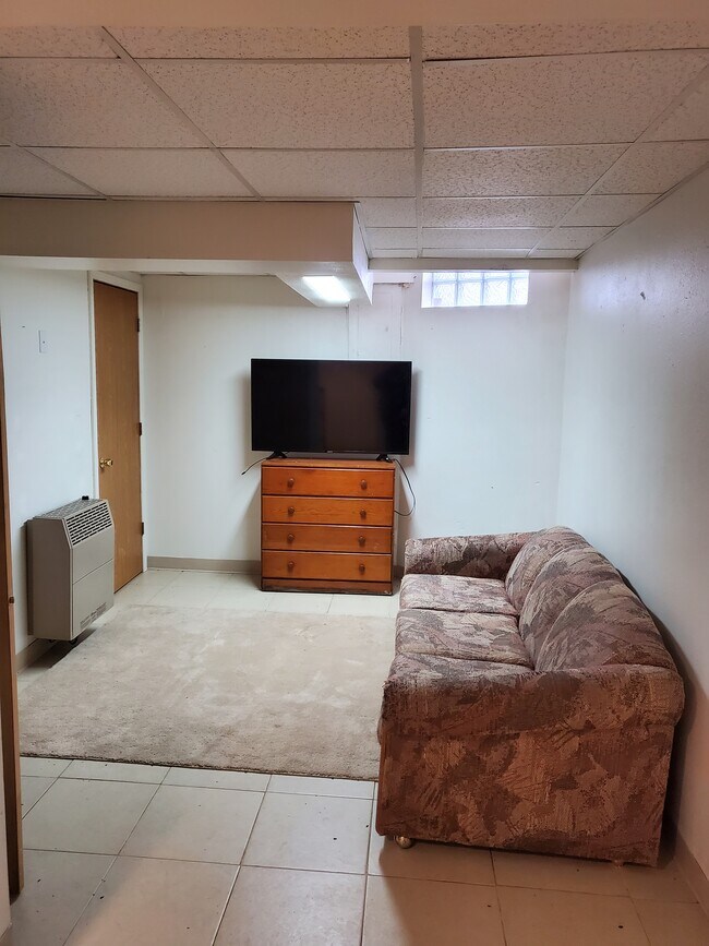 397 Cliff St Rental House Rental in Gladstone, ND