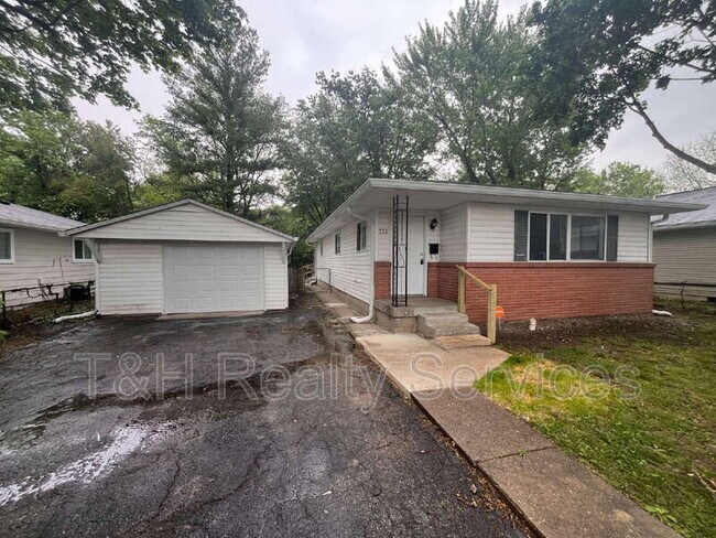 Photo - 739 Temperance Ave