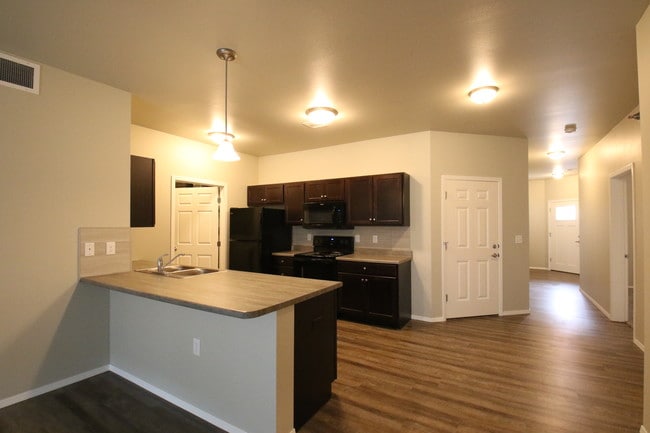 Photo - Red Oak Senior Apartments