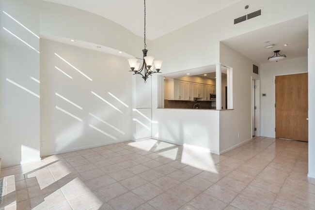 Photo - 975 Memorial Dr Unit 204