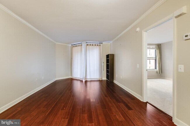 Building Photo - 616 E St NW Unit 601 Rental