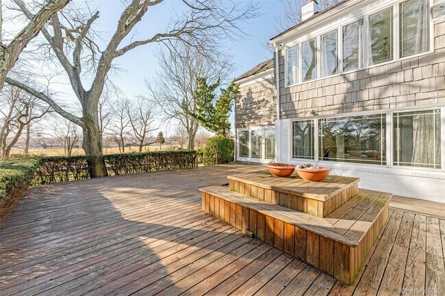 Photo - 803 Barberry Ln