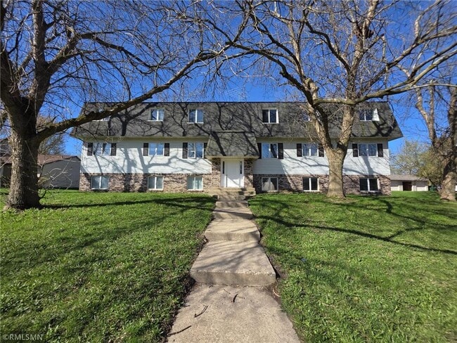 Photo - 880 E 6th St Unit #2