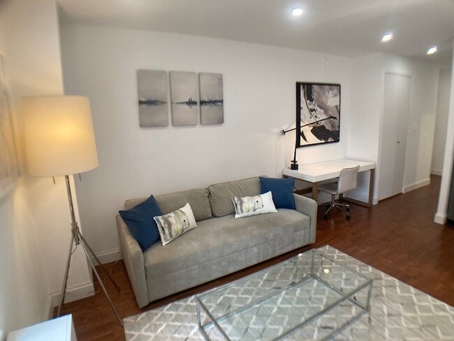 Sala de estar_Área de escritorio - 150 West 51st Street