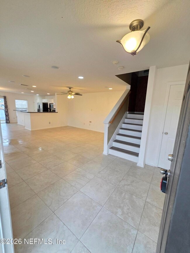 Photo - 104 Crete Ct