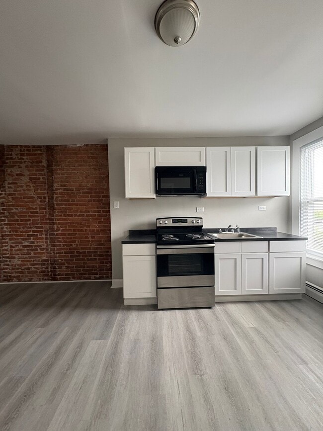 Photo - 26 Lyon St Apartments Unit 3