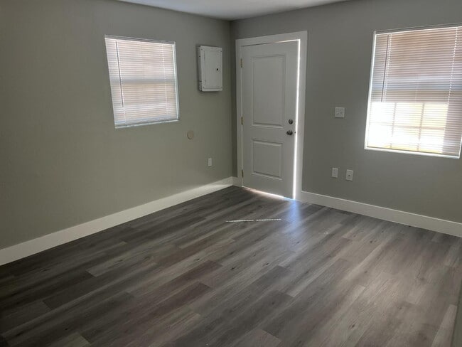 Photo - 926 NW 17th Ave