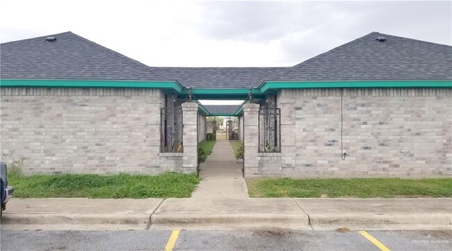 Building Photo - 5887 Mile 11 N Rental
