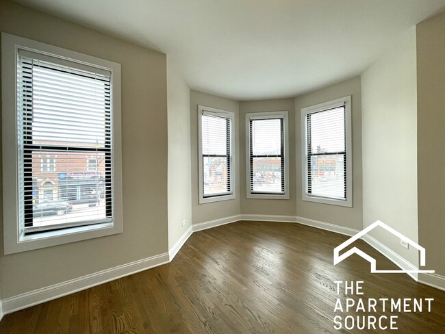 Photo - 3405 W Fullerton Ave Unit 2