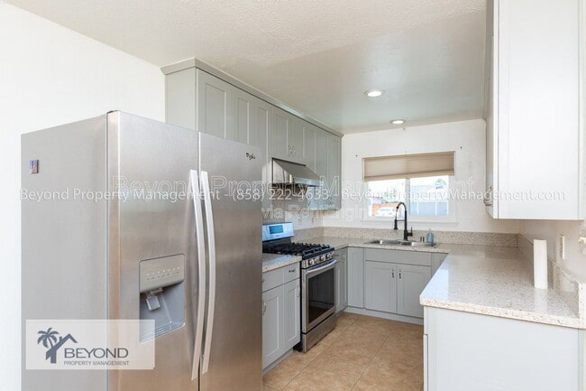 Photo - 6522 Cheames Way