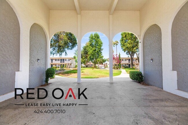 Photo - ~1 Month FREE~ Magnificent Two Bedroom wit... Unidad 86