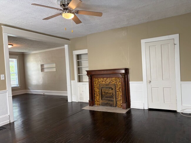 Photo - 705-707 E Grove Unit 705 Lower
