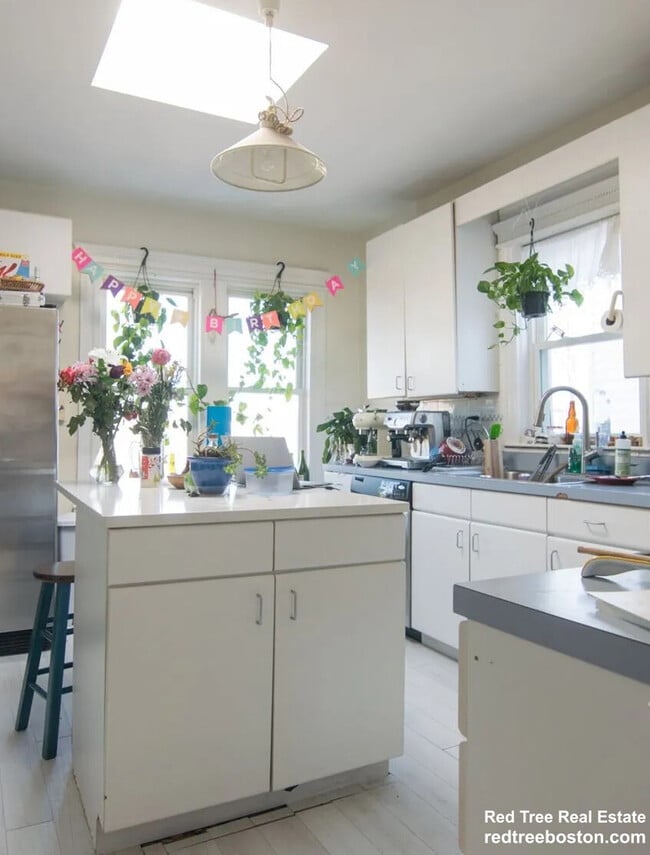 Photo - 231 Harvard St Unidad 5