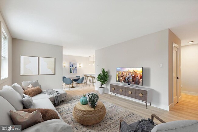 Photo - 176 W King St Apartment Unit 211