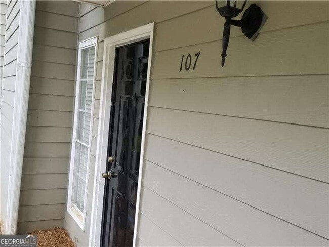 Photo - 107 Sterling Ct