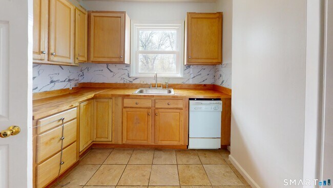 Photo - 638 Prospect St