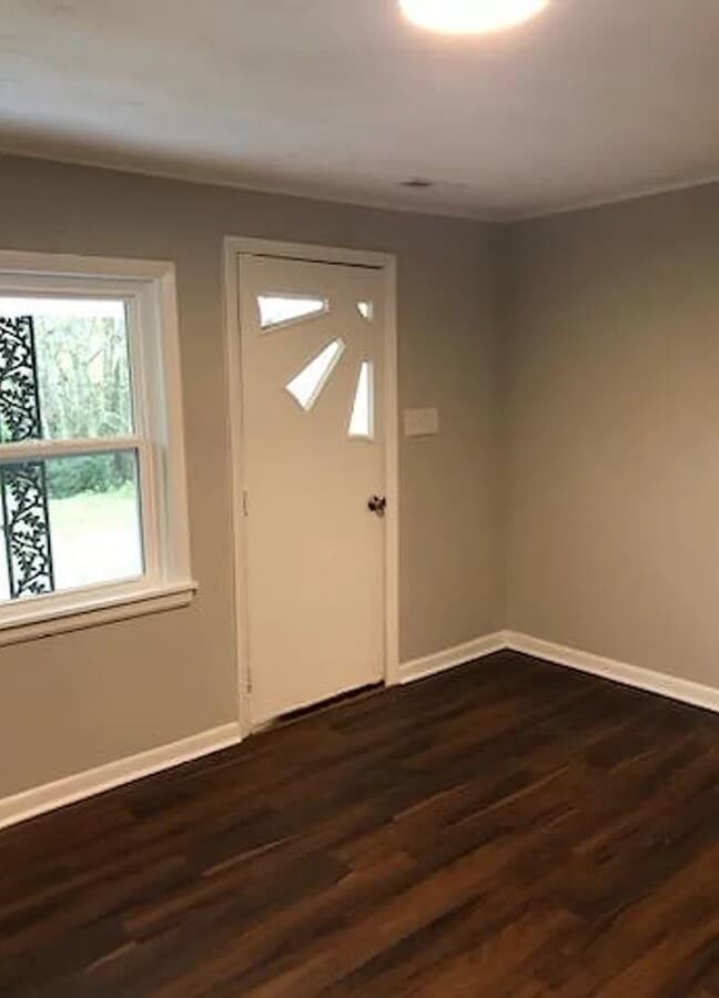 Photo - 924 Old Halifax Rd