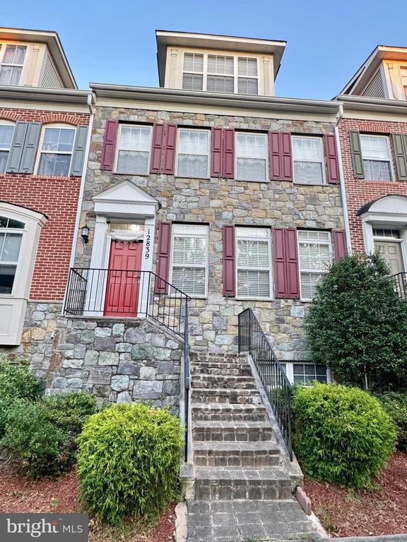 Building Photo - 12839 Grand Elm St Rental