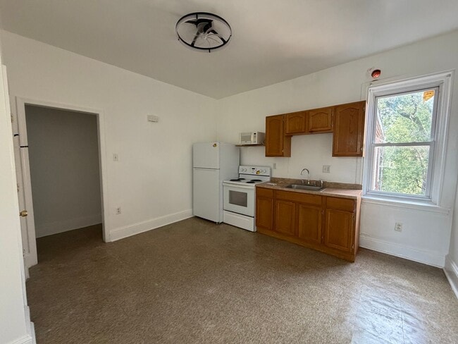 Photo - 2233 Cecil B. Moore Ave Unit 4