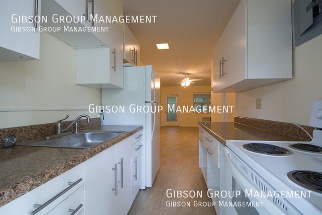 Photo - 631 NE 17th Way Unit 2