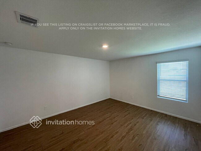 Photo - 18727 Mercer Fls Dr