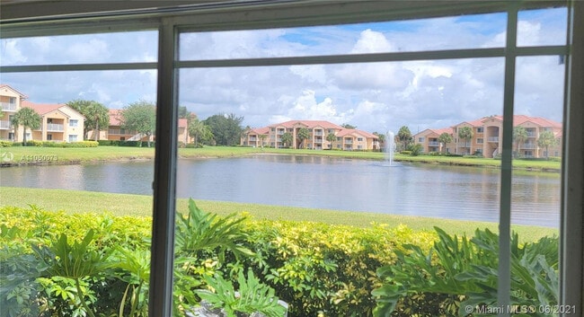 Building Photo - 261 SW Palm Dr Rental