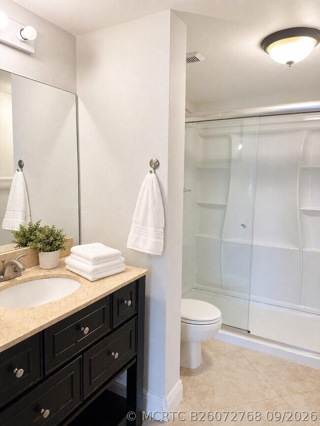 6716 Palmetto Cir S Unit 202