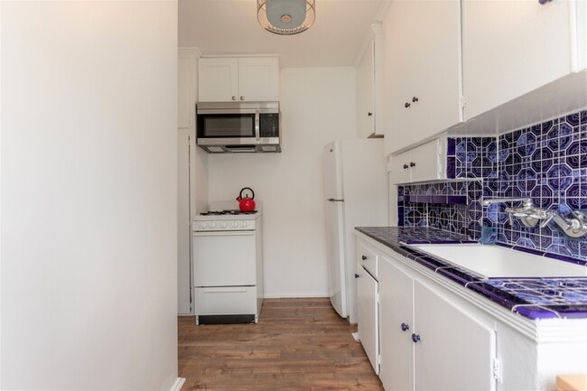 Photo - 18 Breeze Ave Unit 4