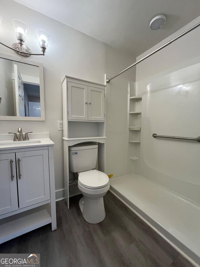 Photo - 174 Cloud St