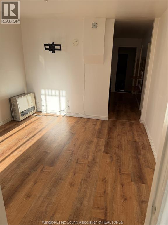 Photo - 850 Windsor Ave