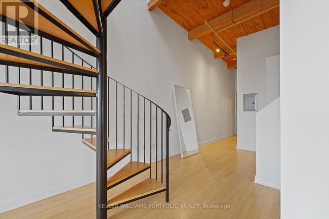 Photo - 993 Queen St W Unit PH21