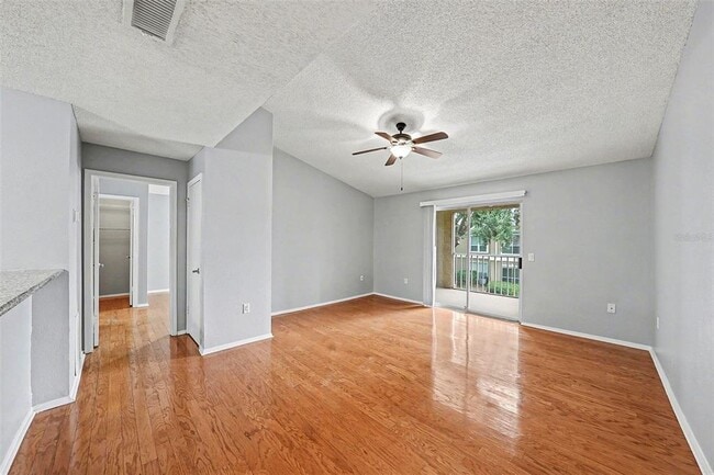 Photo - 9481 Highland Oak Dr Unidad 1416