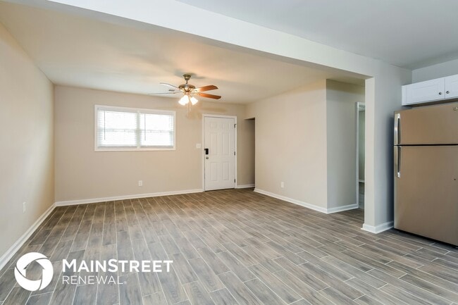 Photo - 3715 Meadowview Dr
