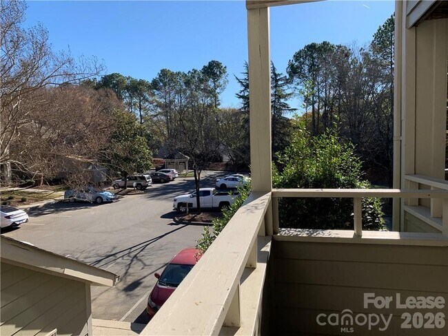 Photo - 2519 Stockbridge Dr Unit B