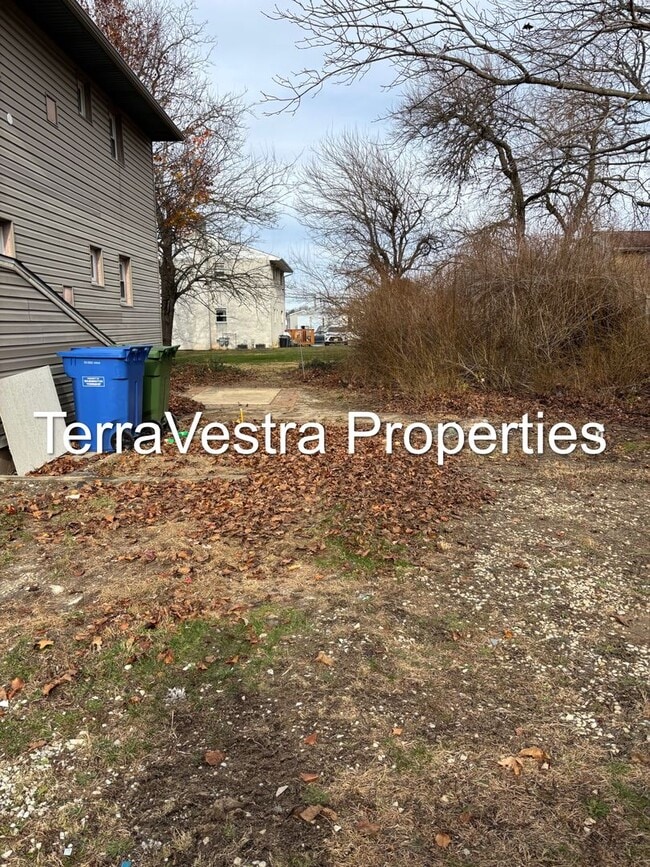 Photo - 212 Woodlawn Ave Unidad B (Upstairs)