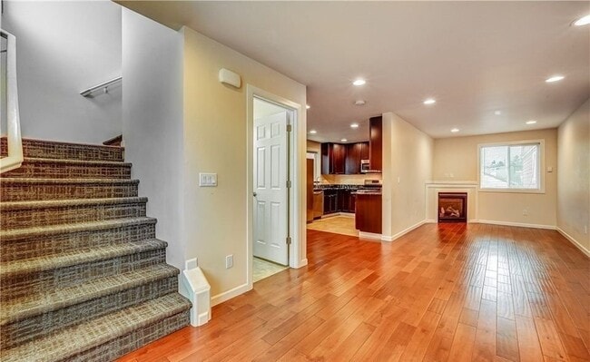 Photo - 5726 Roosevelt Way NE