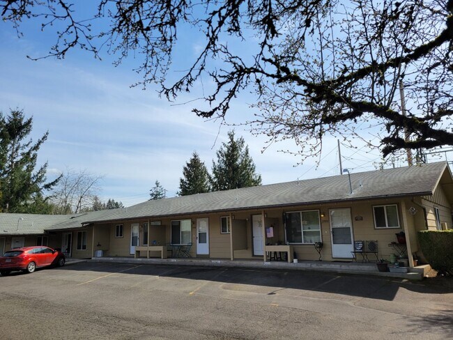 Photo - Rent Special: 1/2 Off January - Ground Level 2 Bed 1 Bath W/ Air Conditioning Unit 3974