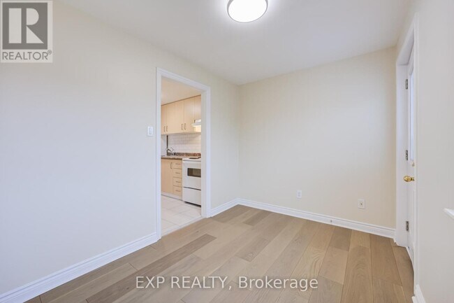 Photo - 1255 Dufferin St