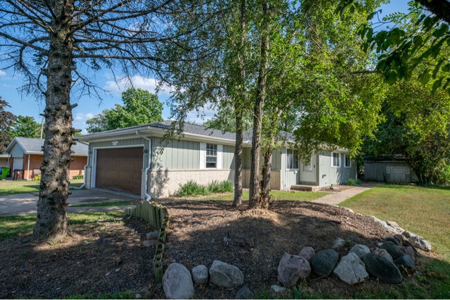 Building Photo - 3116 W Westport Rd Rental