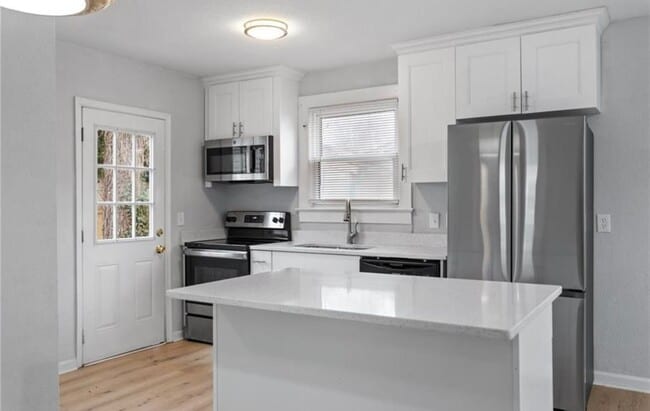 Photo - 307 Beechwood Ave