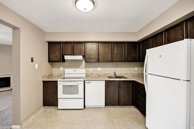 Photo - 240 E 400 N