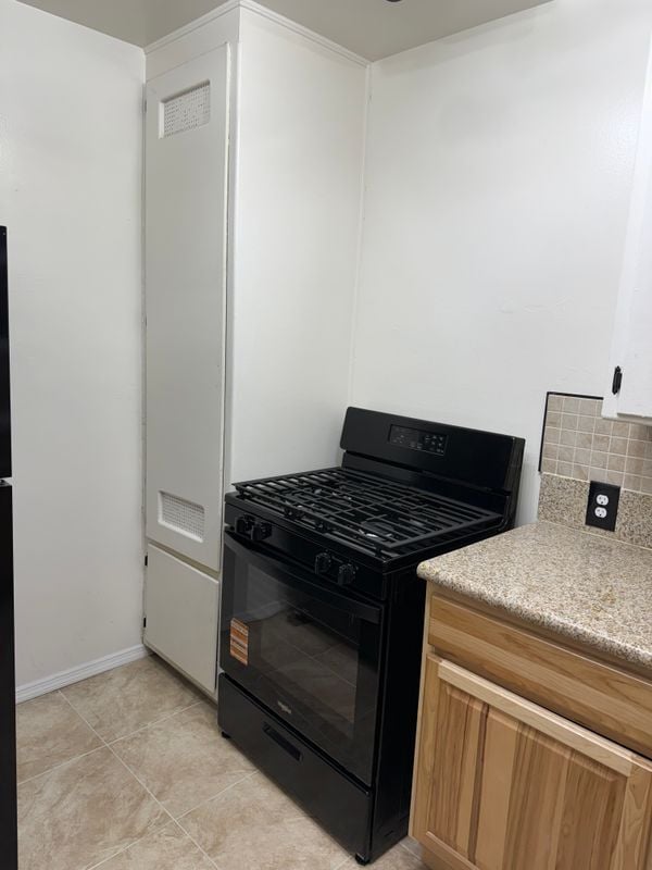 Photo - 3311 1/2 West 78th Street