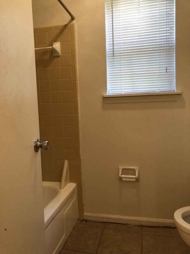 Oakcrest Apartments