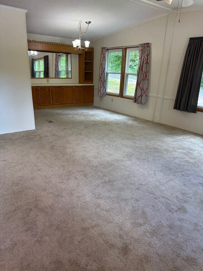 Photo - 13 Maplewood Dr