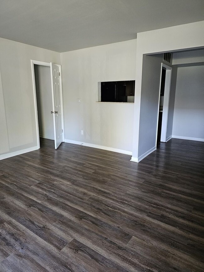 Hillcrest Apartments