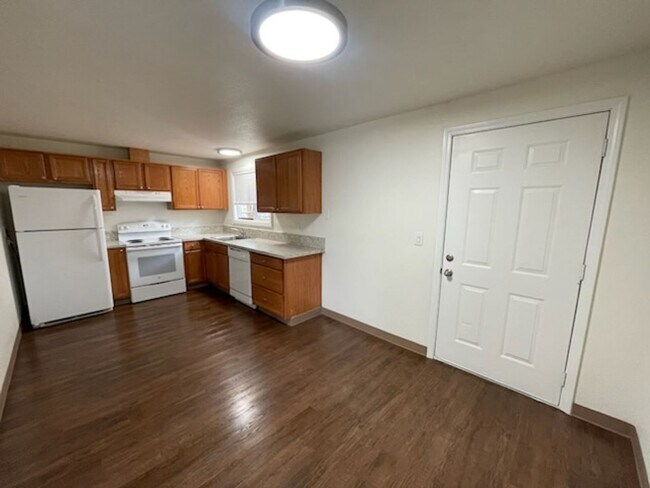 Photo - Ready Now! Freshly Updated! 3 Bedroom Ranch Style Home