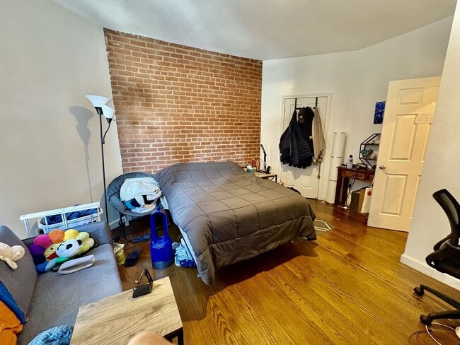 Photo - 2bed/1 bath in Allston